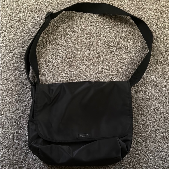 kate spade Handbags - Kate Spade Black Messenger Bag with Adjustable Strap
